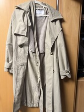 Damen Trenchcoat Bershka Gr.M beige Mantel