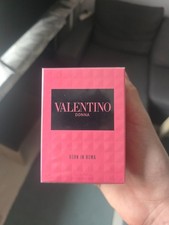 Valentino Donna Born In Roma