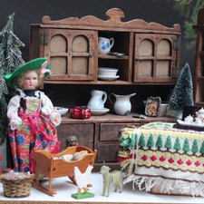 Antike Puppenmöbel m Buffet