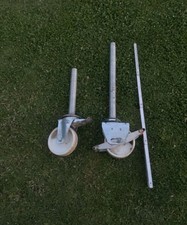 2er Set Gerüstspindeln mit Lenkrolle