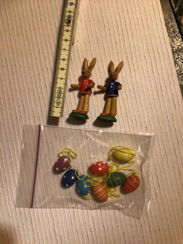 Kleine osterhasen und 8 - osterhasen,