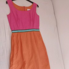 sehr schickes Kleid mit