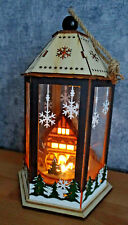 Spieluhr-Holz Laterne LED beleuchtet m. Musik-Jingle Bells-Waldhaus-Winterszene*