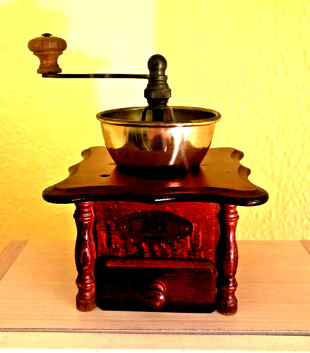 Alte kaffeemühle handmühle - alte,