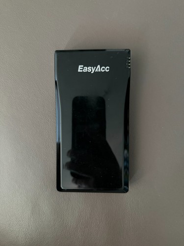 Easyacc 12000mah usb output - 4,