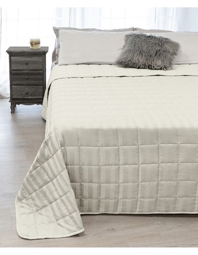 Gesteppte tagesdecke aus satin - gesteppte,
