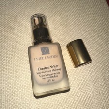 Estee Lauder Double Wear Stay-in-Place Makeup 1W1 Bone SPF 10 wie Neu