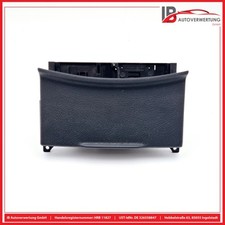 Aschenbecher mitte vorn ZB