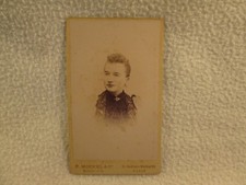 CDV FOTO - junge Frau Medaillon Klischee P MOCKEL PARIS REF/PH086
