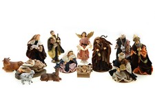Krippenfiguren Set 13tlg mit Kleidern Heilige Familie Heilige drei Könige H:17cm