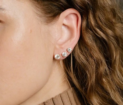 Solitaire diamond stud