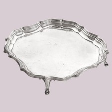 Chippendale Tablett Stand