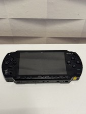 Sony PSP 1004 Konsole Schwarz Defekt Ersatzteilspender ohne Akku Schaden Gehäuse