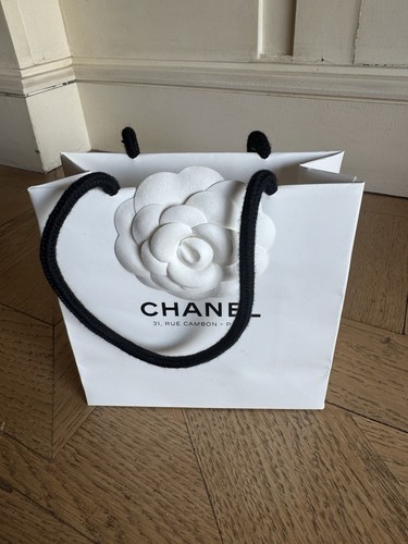 Chanel geschenktüten aus - chanel,