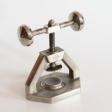 Vintage Nussknacker „Bülow“ – Spindelpresse aus Metall – 1950er/60er – Rarität