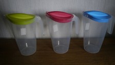Saftkanne / Milchkanne Kunststoff 1,75 Liter - 3 Farben zur Wahl