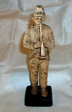 Alte Holzfigur - Musiker