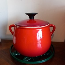  Gusseisen Fonduetopf. Bean