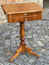 6/8/123 Beistelltisch