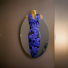 Karen Millen lila Blumendruck Pencil-Wiggle Kleid UK 16 (US 12) EUR 44 Neu mit Etikett