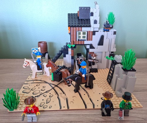 Lego western legoredo far - western,