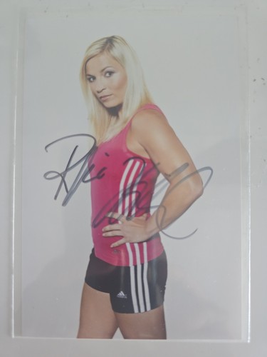 Regina halmich autogramm - regina,
