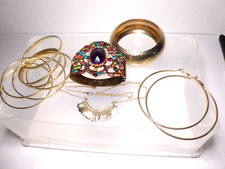 Konvolut Modeschmuck Metall goldfarben Armreifen Collier riesige Creolen Strass