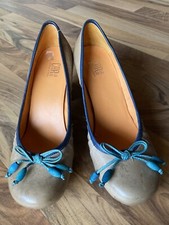 Damen Pumps 39 beige Carla Cardi mit Schleife