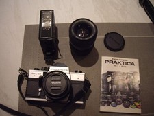 Spiegelreflexkamera Praktika MTL 50 mit Wechselobjektiv Blitz und Tasche