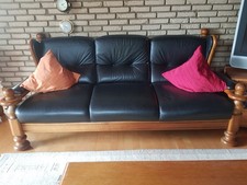 Sitzgarnitur 3er, 2er und Sessel Eiche massiv, Lederbezug dazu passend Tisch und