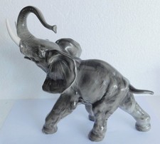 Naturgetreu ausgeformte