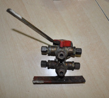 Doppel-Umschaltventile  für 6 mal   8 mm Kupferrohr Anschluss Schnellschluss