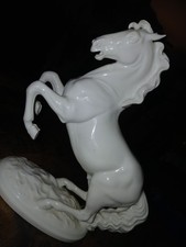 Aufsteigendes Pferd Von