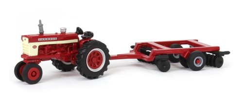 Ertl farmall 460 - -, mit