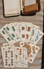 DDR Skat Blatt 32 Karten VEB Altenburger Spielkartenfabrik im Lederetui m Notizb