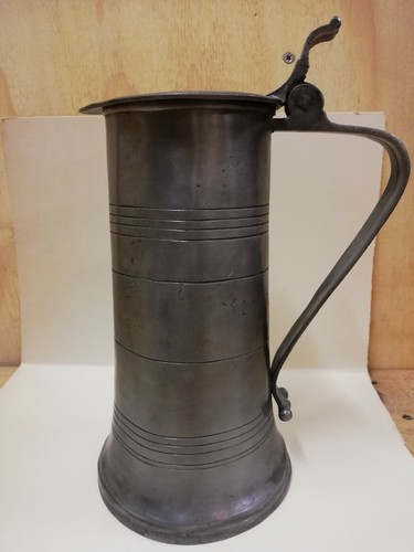 Großer antiker zinnkrug - großer,