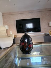 Asiatische Lackdose in Ei Form