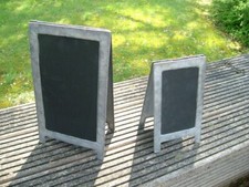 2 kleine Standtafeln
