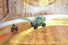 Bagger Lader T172 grün Auhagen 43687 filigran Fertigmodell aus Bausatz TT 1:120