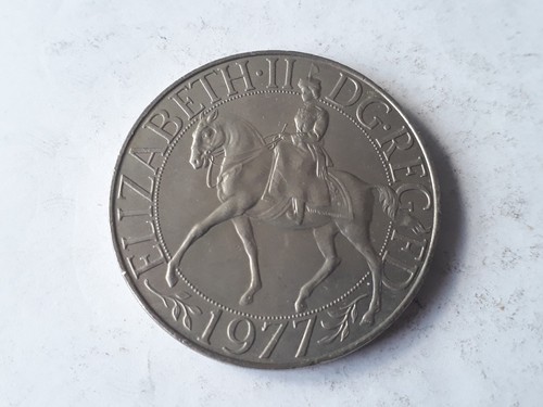 Neue pence 1977 - neue,
