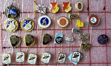 Konvolut Anstecknadeln u.a. Sport