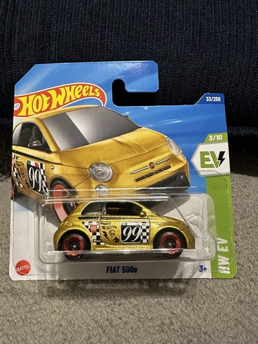 Hot wheels fiat 500e - in, gold