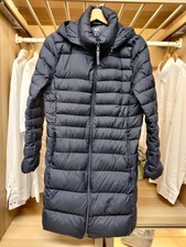 UNIQLO MANTEL MEDIUM NAVY