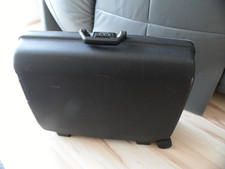 großer Hartschalenkoffer von