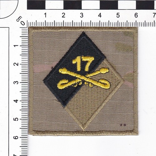 Helmabzeichen des - , 17
