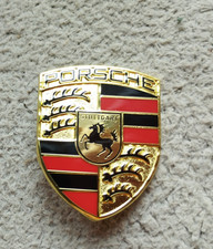 pin s auto porsche hart