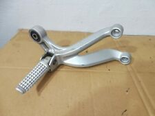 Suzuki GSXR 1000 Fußraste hinten rechts Auspuffhalter WVBN GSX-R K1 2001