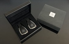 2x MERCEDES in HOLZBOX