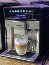 Siemens TE657F03DE EQ.6 plus extraKlasse Kaffeevollautomat - Edelstahl