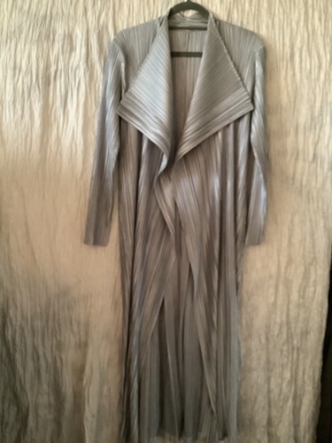 Miyake peats please - miyake, mantel